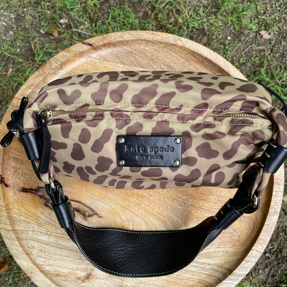 Kate Spade purse - Picture 4 of 12